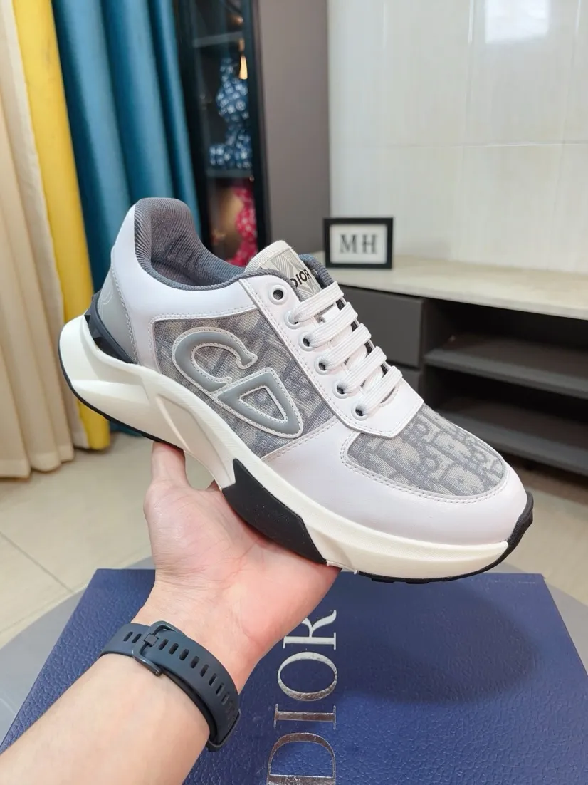 Men's men's shoes 💰438🌹🌹【Dior】Best-selling official website world premiere🔝High-end men's shoes brand official website latest series: The upper is made of imported cowhide with specially designed fabrics➕Mesh breathable lining. Make walking more convenient and comfortable! Compared with the official quality, Midea’s 1:1 replica. Create a fashionable personality to set off your uniqueness! A must-have for trendy men! Classic style. Men's sizes: 38-44.
